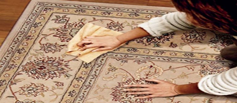 Read more about the article Dealing with Spills on Your Oriental Rug