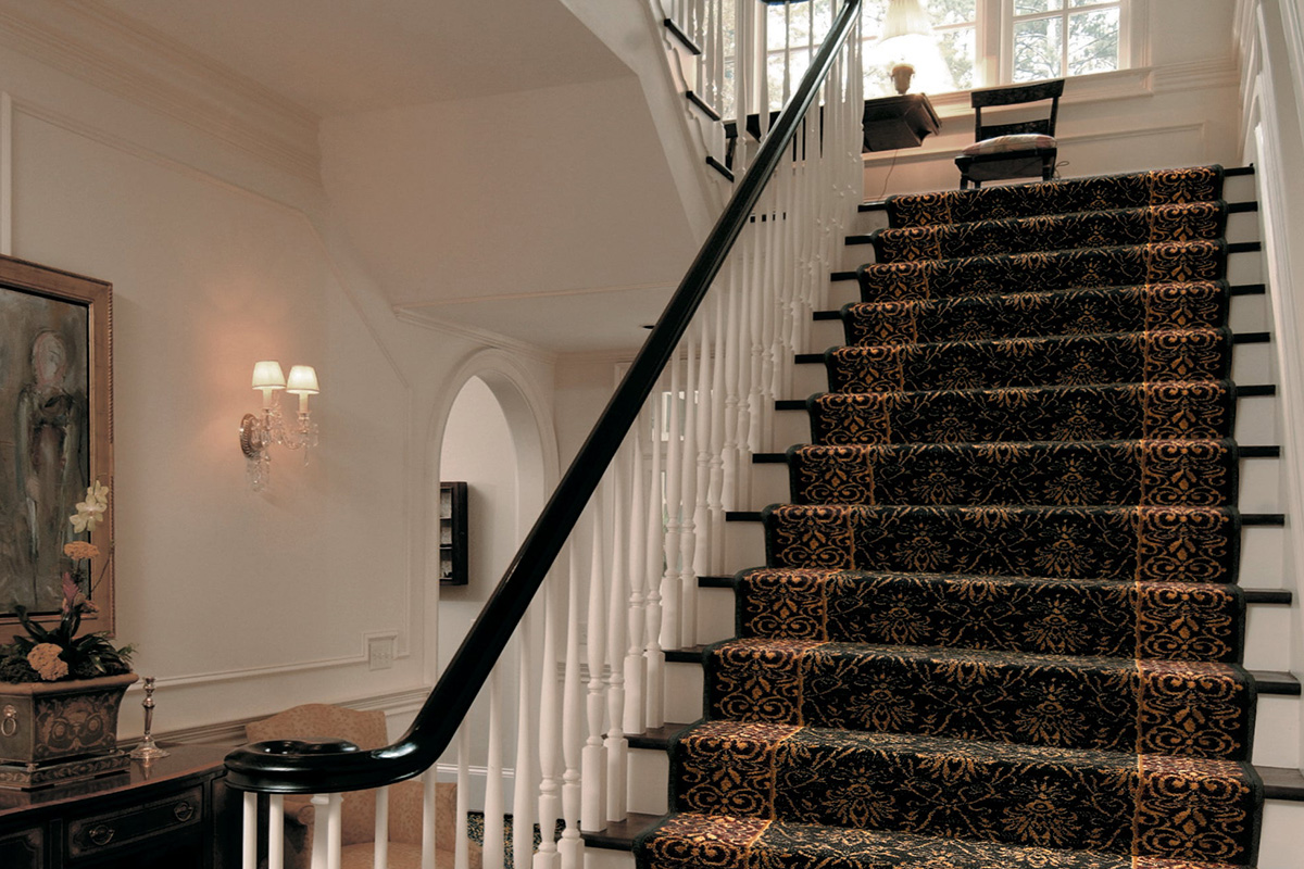 Read more about the article Turn Your Stairs Into A Statement