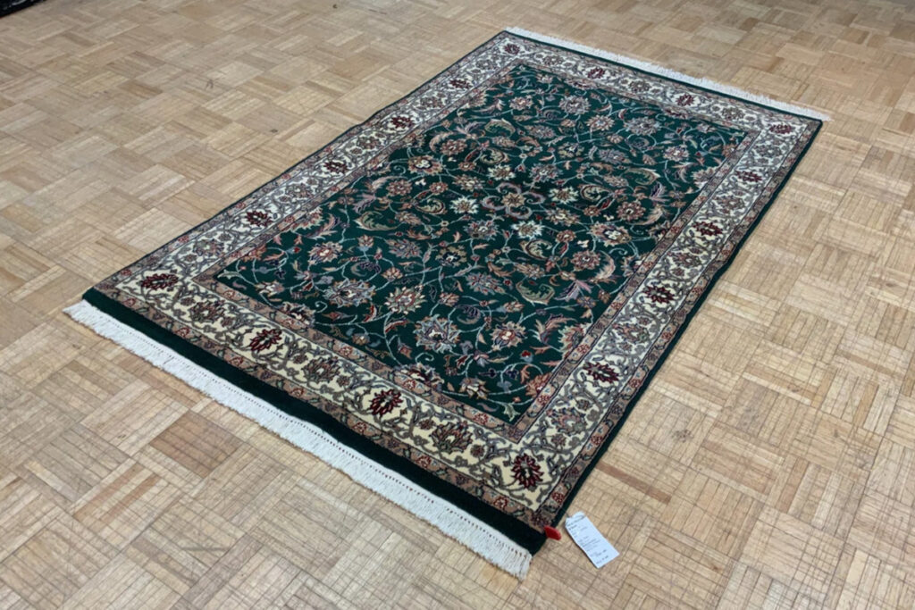 David Tiftickjian and Sons sells high quality Oriental Rugs, Kashan Rugs, and more.