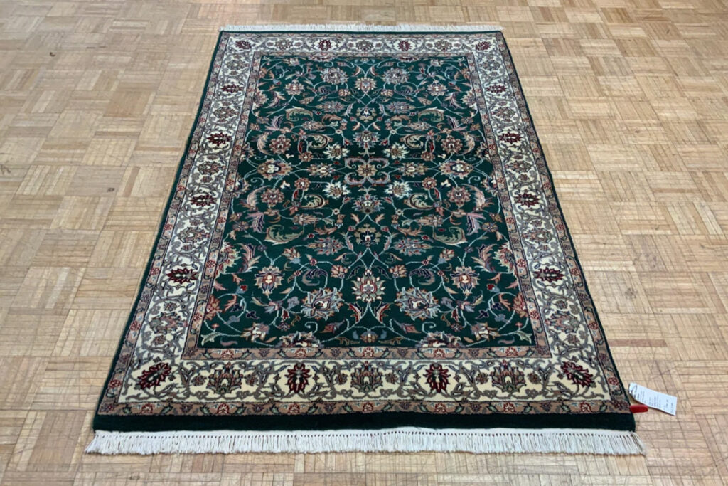 David Tiftickjian and Sons sells high quality Oriental Rugs, Kashan Rugs, and more.