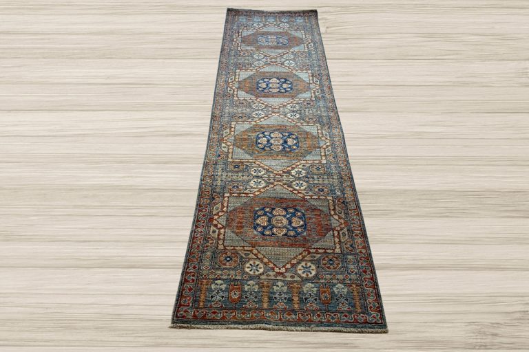 Read more about the article Feel “Lucky” With This Mamluk Runner Rug