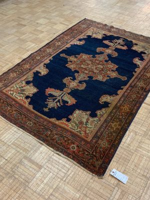 ANTIQUE 4ft. x 6ft. TRADITIONAL MAHAL