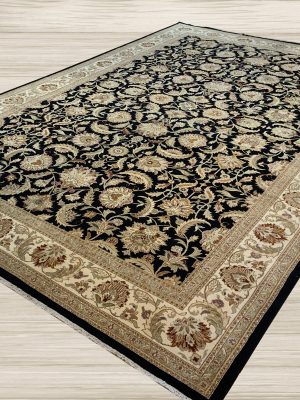 LIKE NEW 12ft. x 18ft. TRADITIONAL PESHAWAR