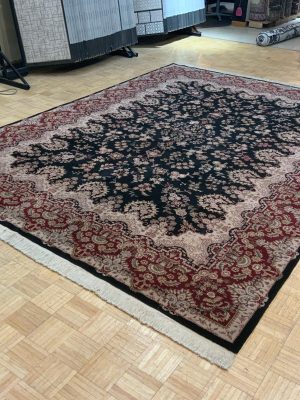 LIKE NEW 9ft. x 12ft. TRADITIONAL SAROUK