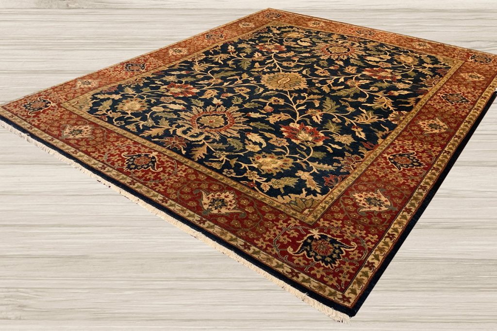 Kashan rugs combine timeless beauty with exceptional craftsmanship. 