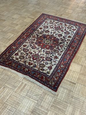 SEMI-ANTIQUE 3ft. x 5ft. TRADITIONAL ISFAHAN
