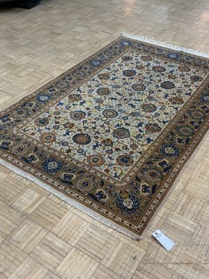 SEMI-ANTIQUE 5ft. x 7ft. TRADITIONAL KASHAN