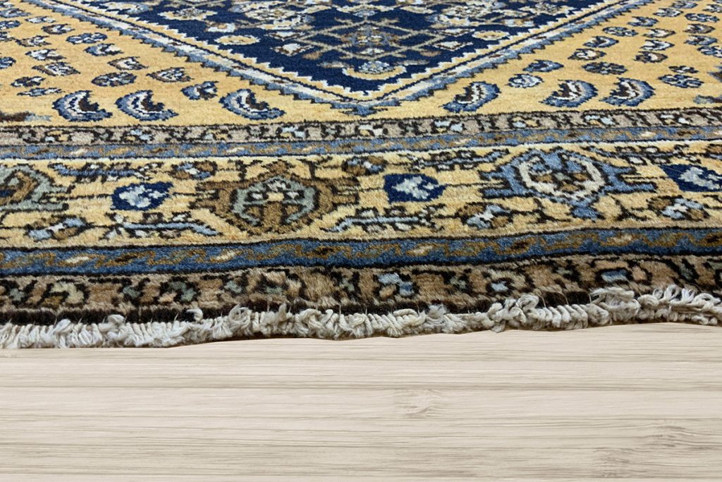Capture the beauty of the season and upgrade your end of summer style with a Hamadan Rug that can grace your interiors all year long!