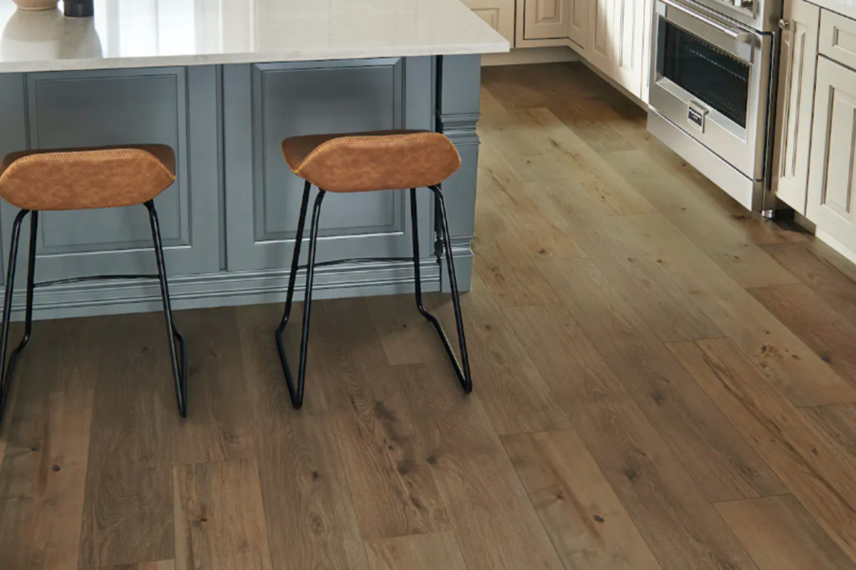 Read more about the article Water Resistant Flooring: Luxury Vinyl
