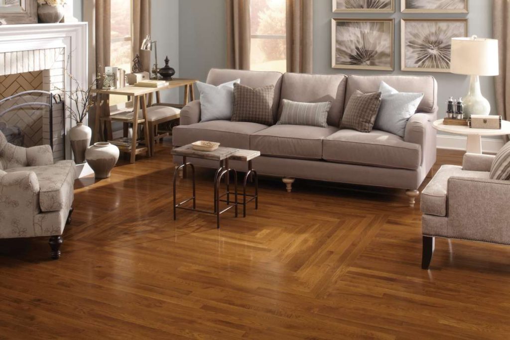 Hardwood flooring functionality: Hardwood offers a range of functional benefits, from being low maintenance and easy to clean to being durable and solid.