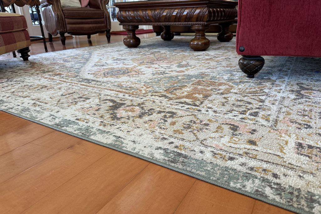 Our full service rug cleaning means you simply need to schedule a pick up date for your rug. We'll collect your rug, clean it, and reinstall it.