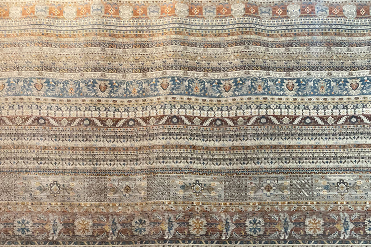 Read more about the article Red Hot Savings: Select In-Stock Machine Made Rugs