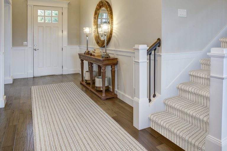 Read more about the article Add A Runner Rug to Your Hardwood Stairs