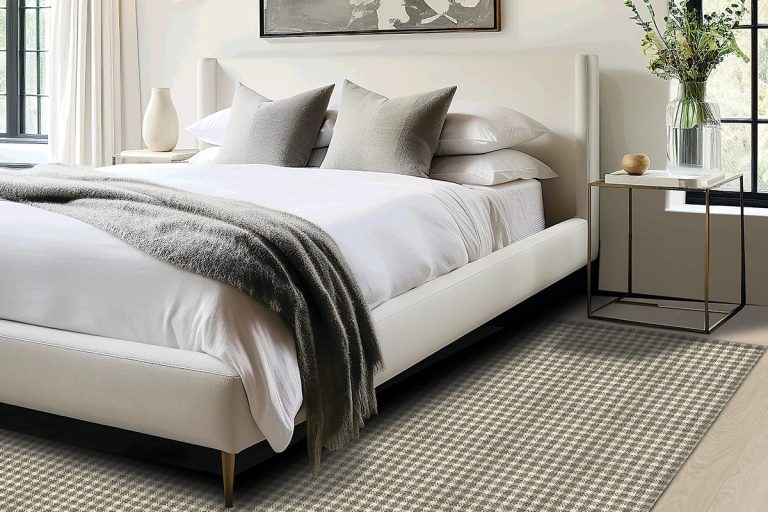 Read more about the article Summer Sizzler Rug Sale: The Best Time to Shop